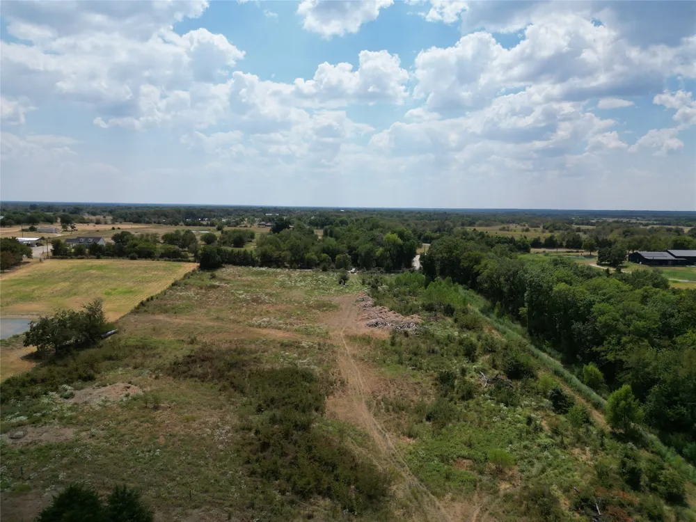 50 County Road 1026 Celeste, TX 75423