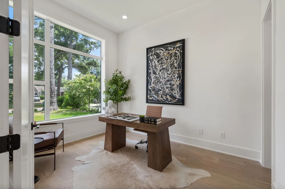 963 W 41st Street Houston, TX 77018