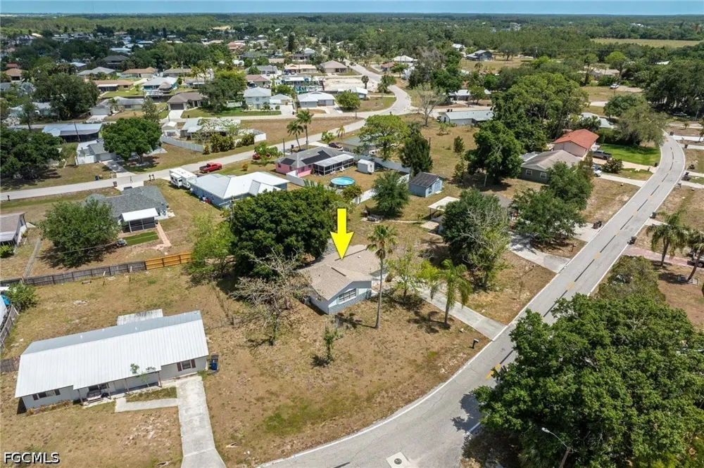 5th Street Fort Myers, FL 33905