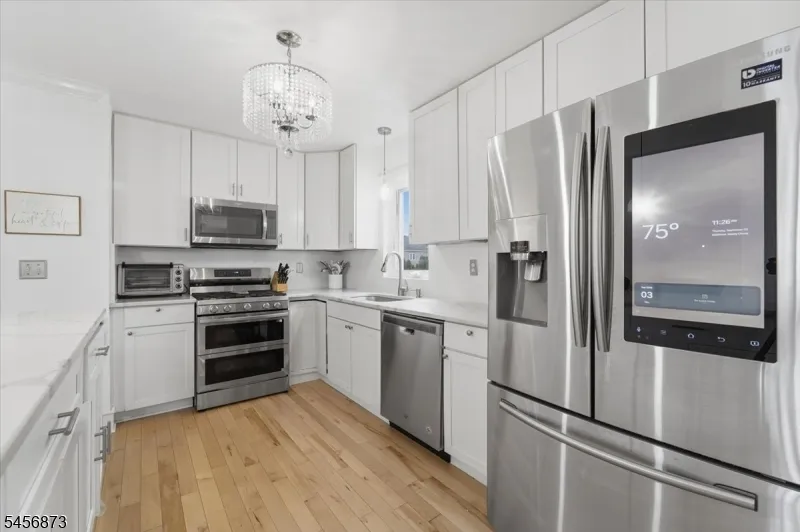 105 Osceola Ave Middlesex, NJ 08846