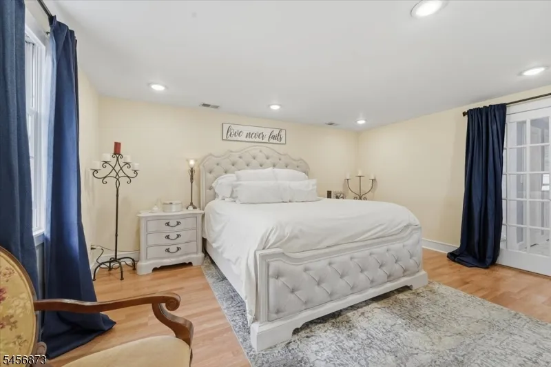 105 Osceola Ave Middlesex, NJ 08846