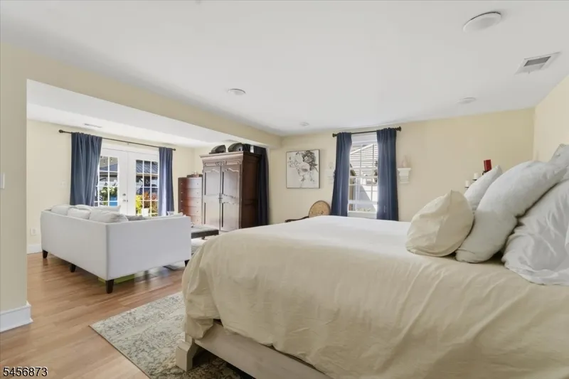 105 Osceola Ave Middlesex, NJ 08846
