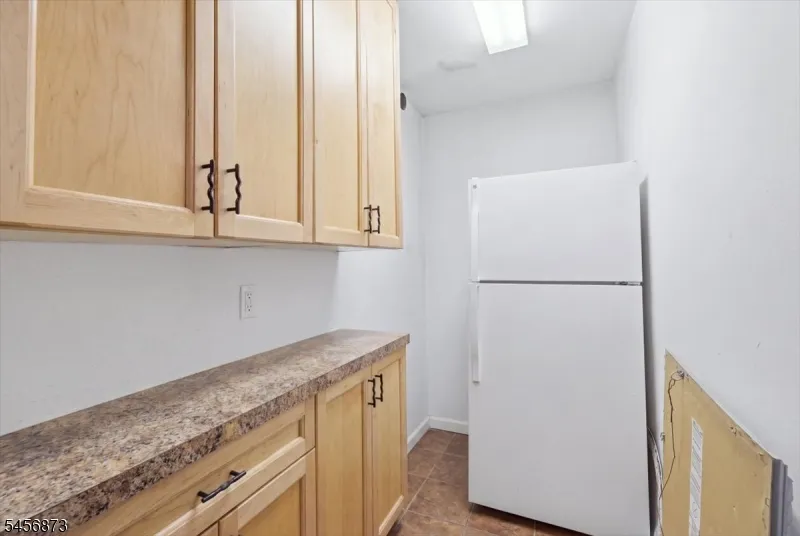 105 Osceola Ave Middlesex, NJ 08846