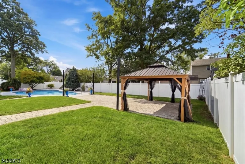 105 Osceola Ave Middlesex, NJ 08846