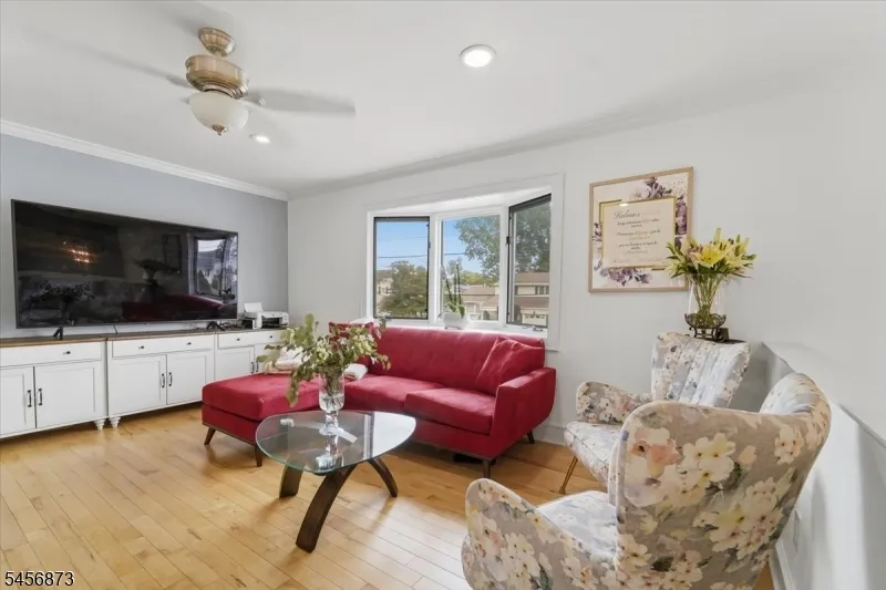 105 Osceola Ave Middlesex, NJ 08846