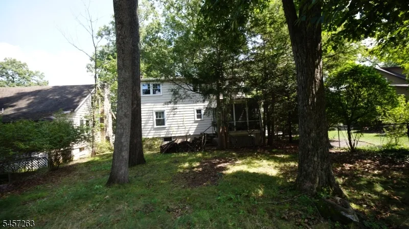 163 Chestnut Dr Wayne, NJ 07470