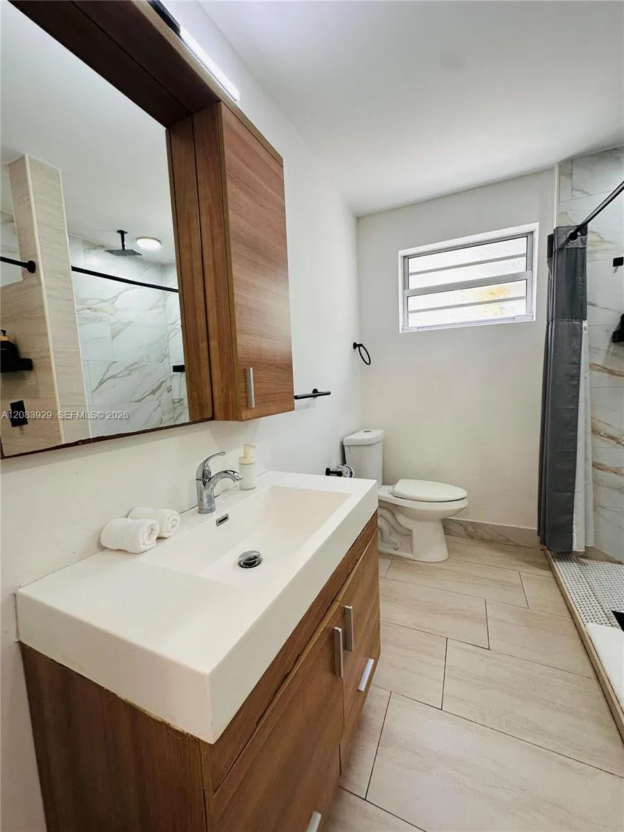 1032 Michigan Ave #A Miami Beach, FL 33139