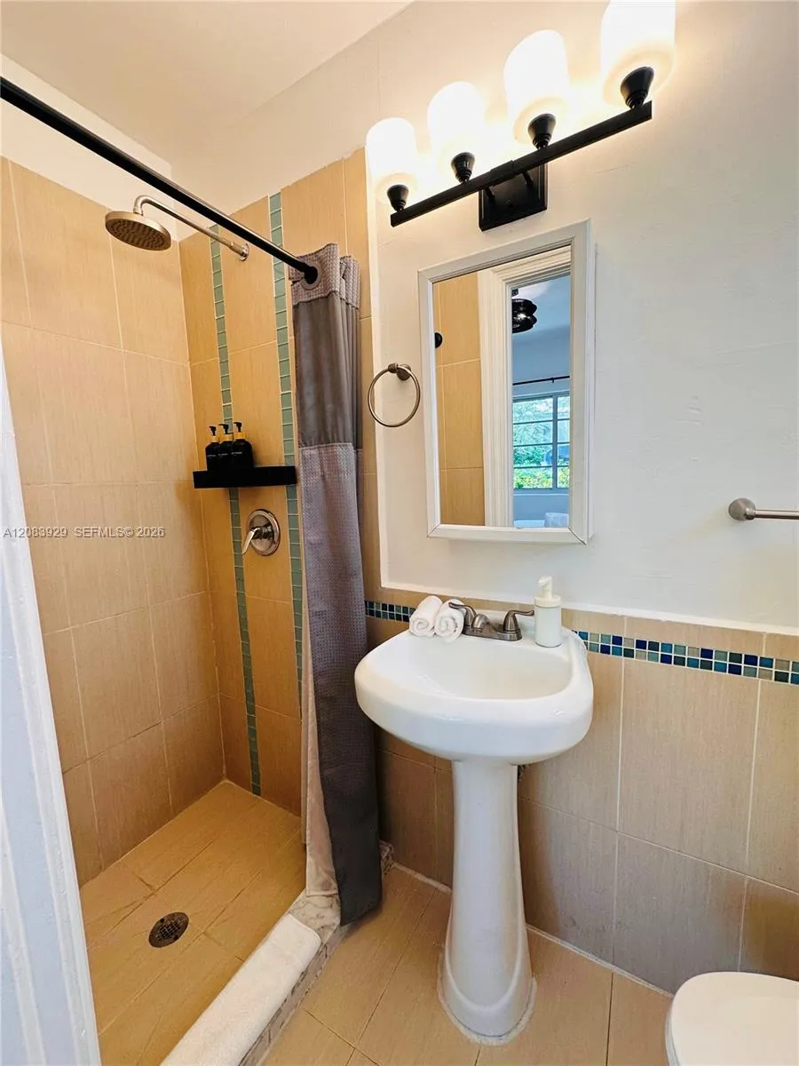 1032 Michigan Ave #A Miami Beach, FL 33139