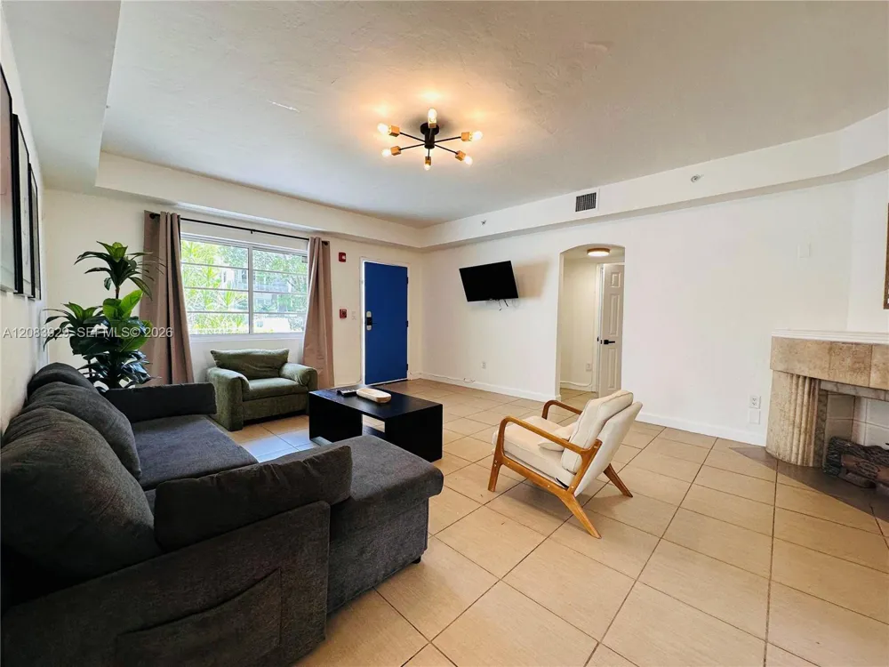1032 Michigan Ave #A Miami Beach, FL 33139