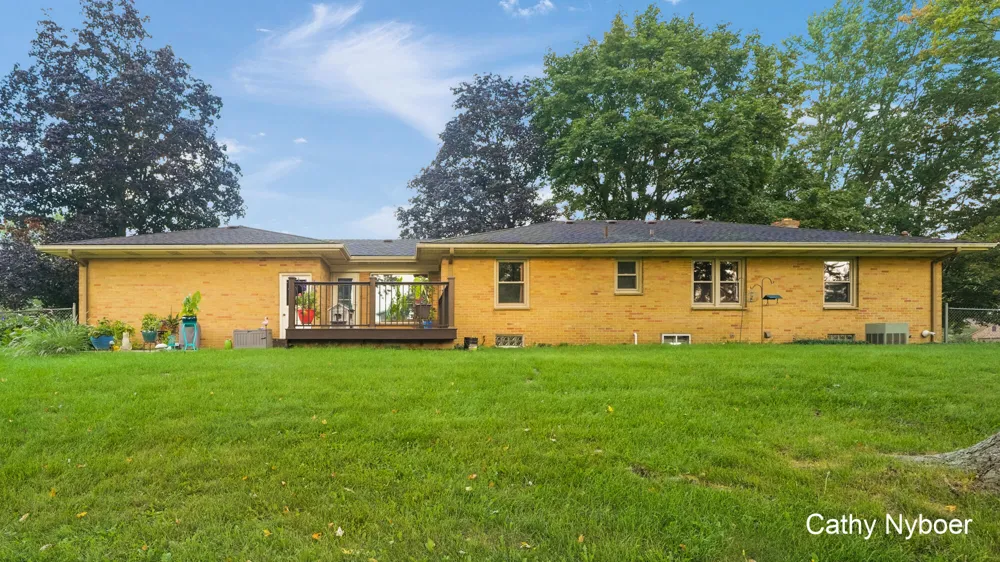 3860 Ivanrest Avenue SW Grandville City, MI 49418