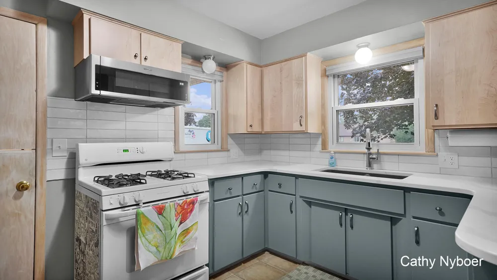 3860 Ivanrest Avenue SW Grandville City, MI 49418