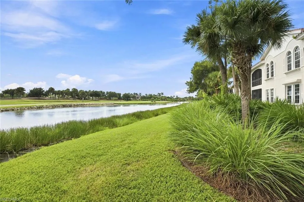 9038 Cascada Way #101 Naples, FL 34114