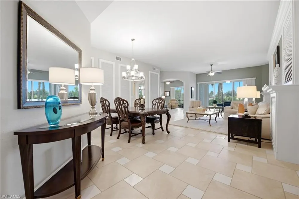 9038 Cascada Way #101 Naples, FL 34114