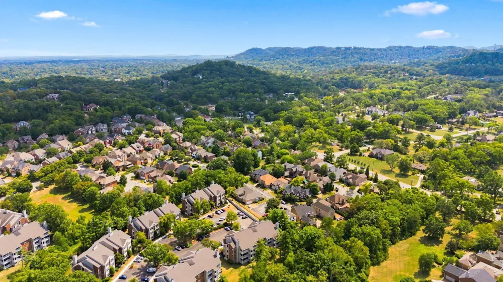 207 Ashlawn Ct Nashville, TN 37215