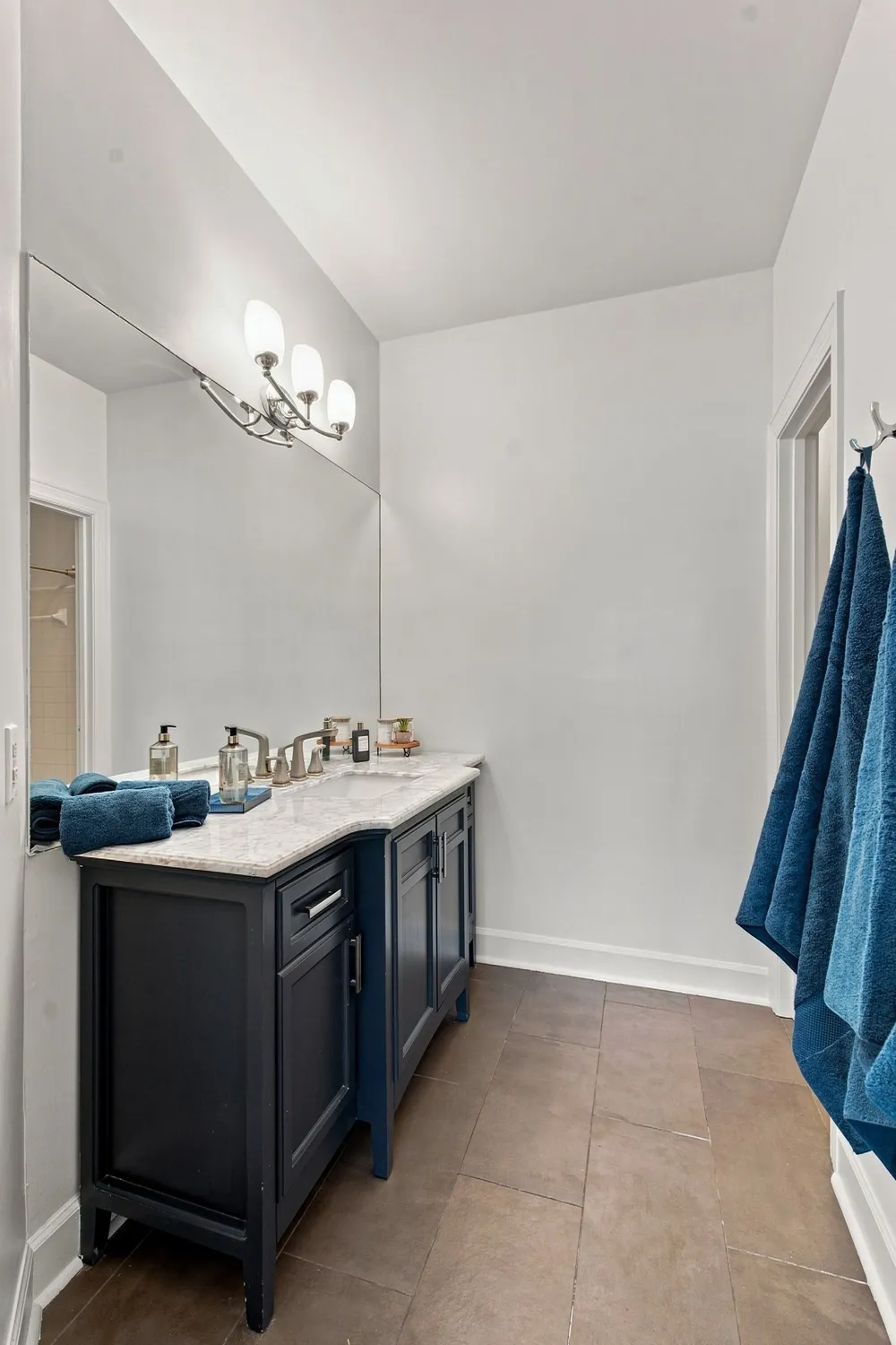 207 Ashlawn Ct Nashville, TN 37215