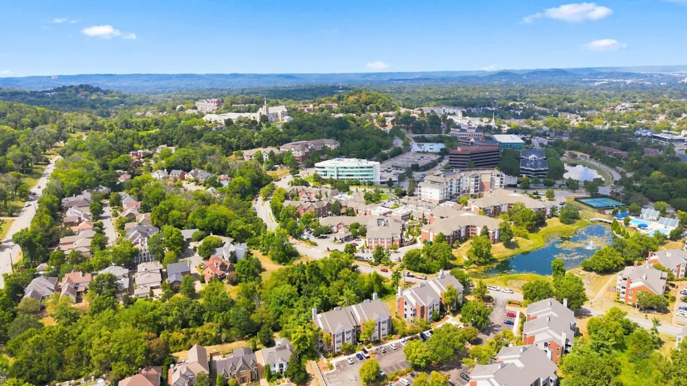 207 Ashlawn Ct Nashville, TN 37215