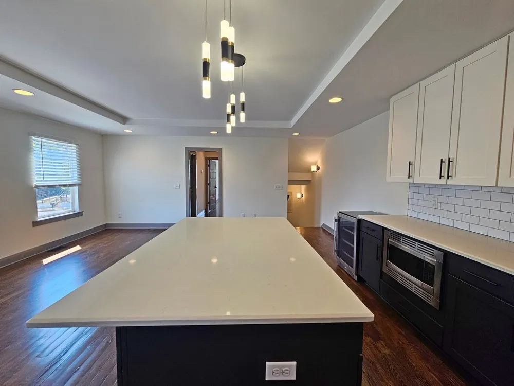 28 N Hill St Nashville, TN 37210