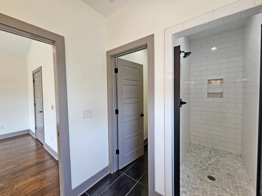 28 N Hill St Nashville, TN 37210