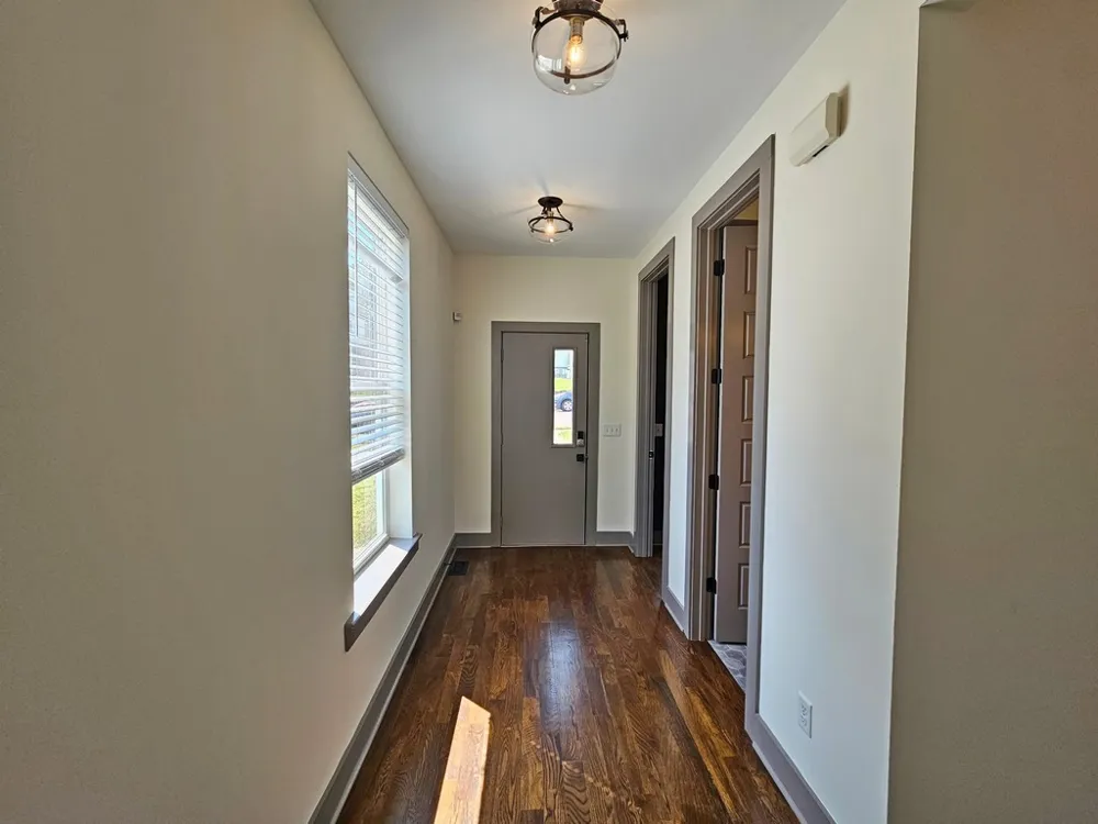 28 N Hill St Nashville, TN 37210
