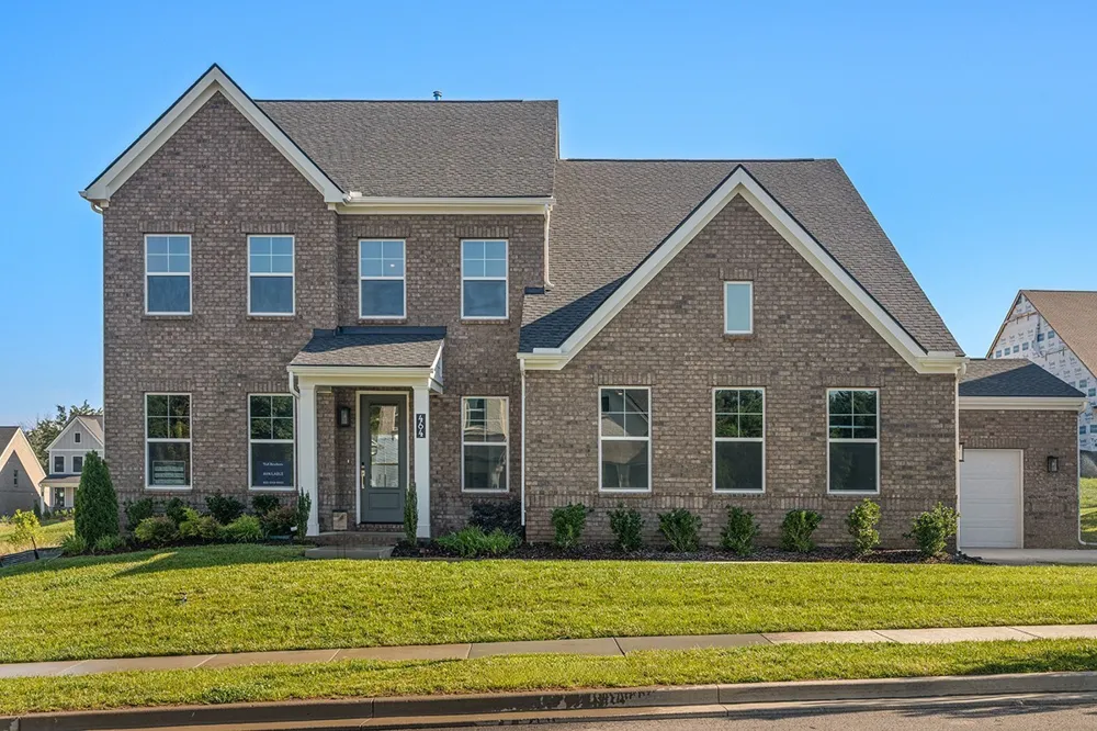 464 Tomlinson Pointe Dr Mount Juliet, TN 37122