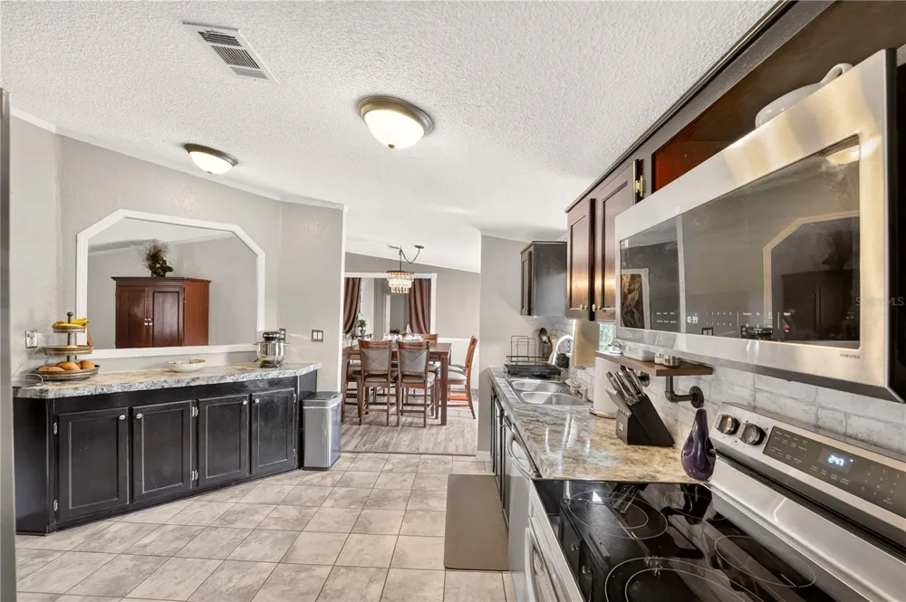 3560 NE 71ST AVENUE High Springs, FL 32643
