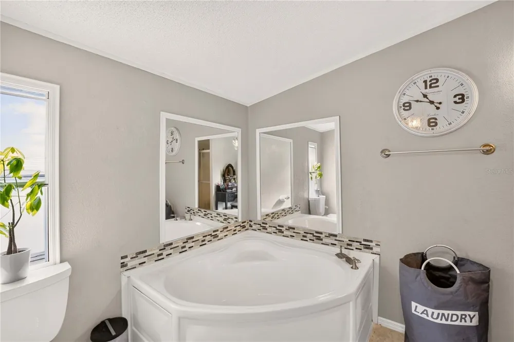 3560 NE 71ST AVENUE High Springs, FL 32643