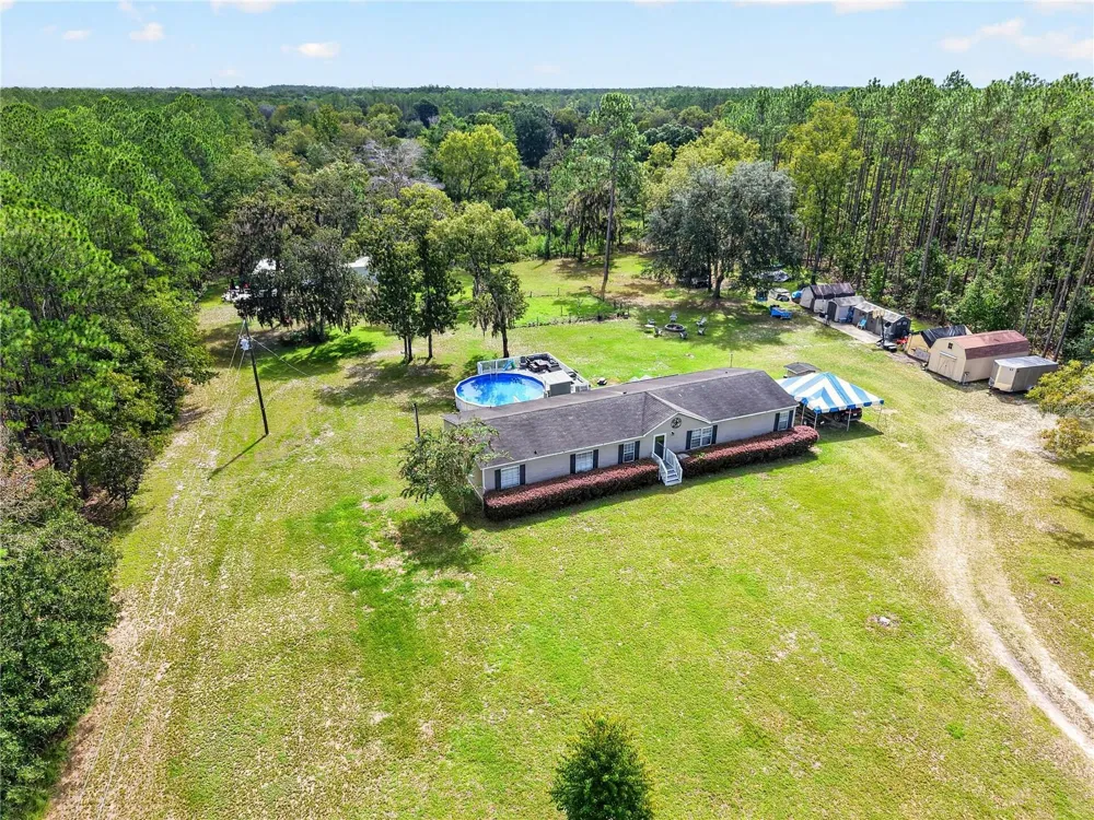 3560 NE 71ST AVENUE High Springs, FL 32643