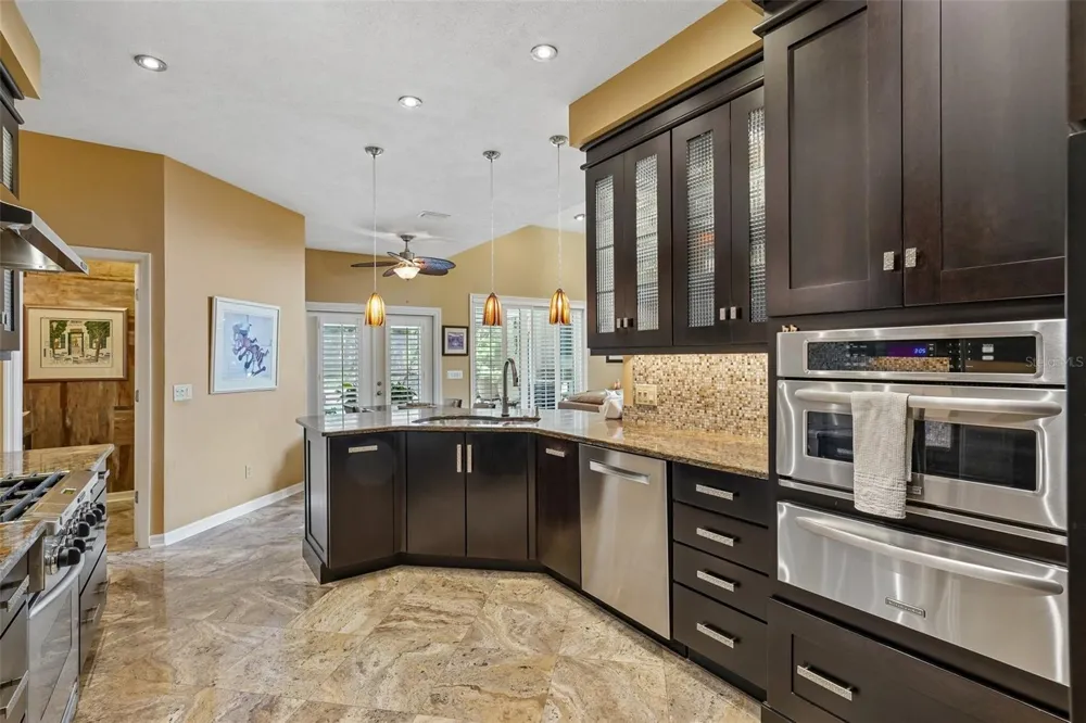 4710 RIDGECLIFF DRIVE Brandon, FL 33511