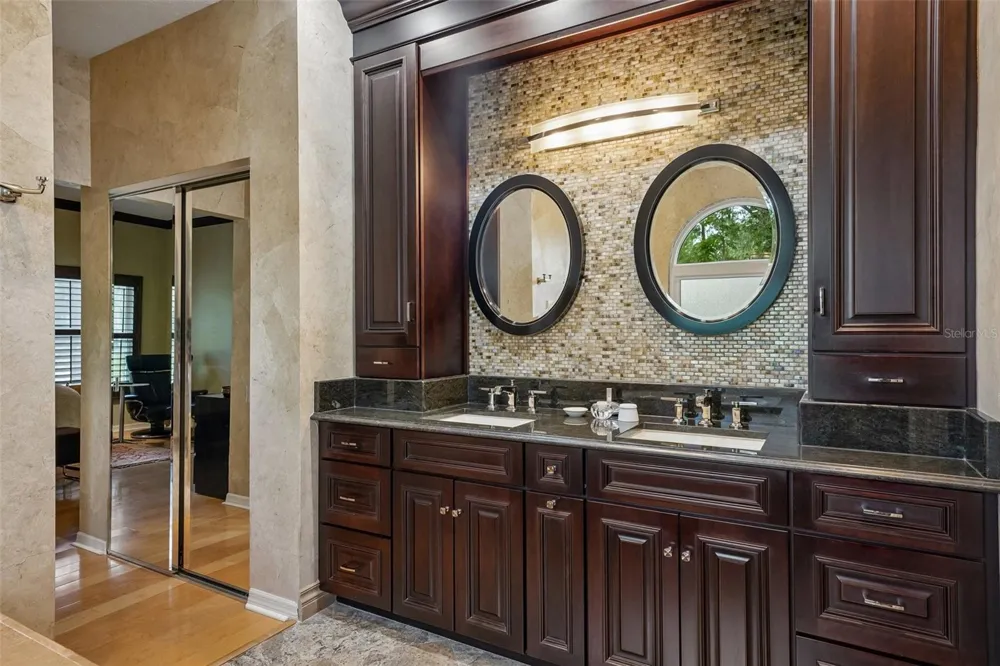 4710 RIDGECLIFF DRIVE Brandon, FL 33511