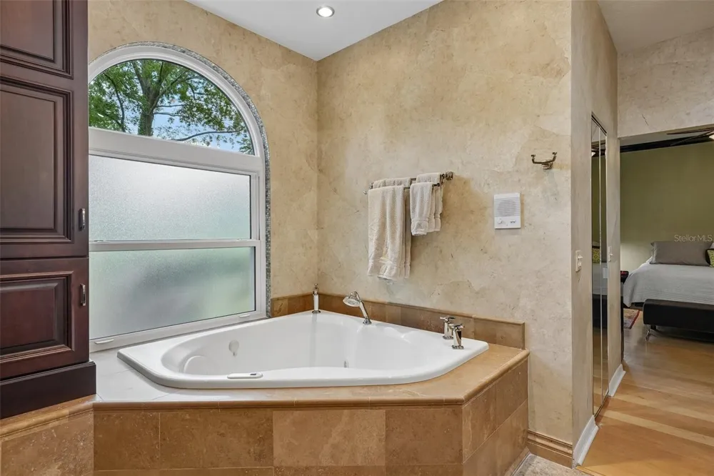 4710 RIDGECLIFF DRIVE Brandon, FL 33511