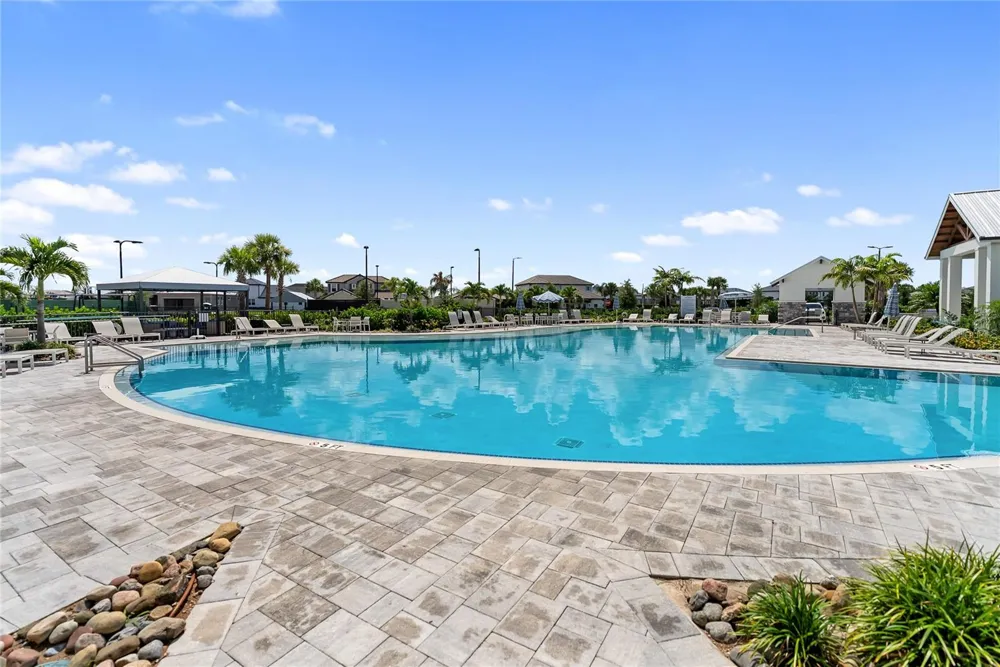 16743 SERAPHIC TRAIL Bradenton, FL 34211