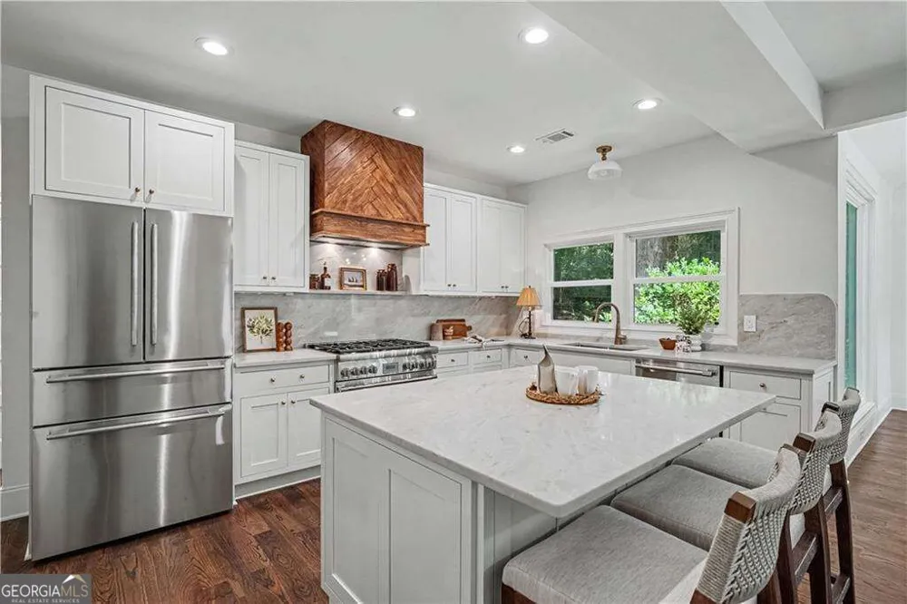 1929 Lenox RD NE Atlanta, GA 30306