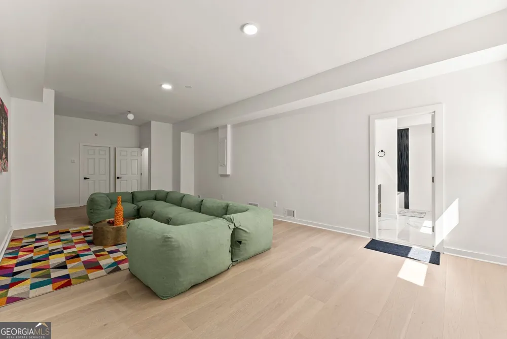3040 Roxburgh DR Roswell, GA 30076