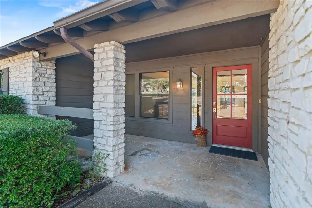 21 Shady Grove Lane Wimberley, TX 78676