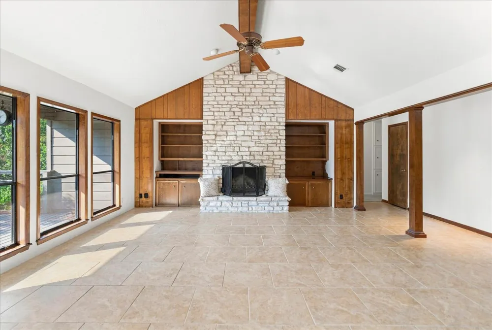 21 Shady Grove Lane Wimberley, TX 78676