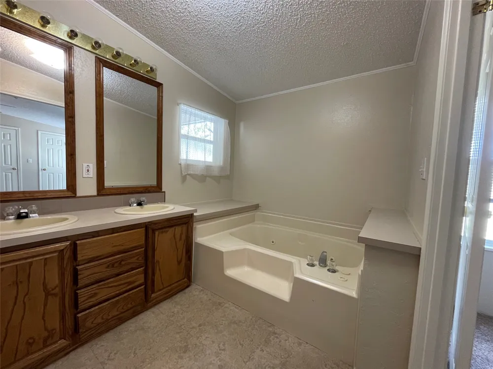 1550 Alpine Trail #Unit B San Marcos, TX 78666
