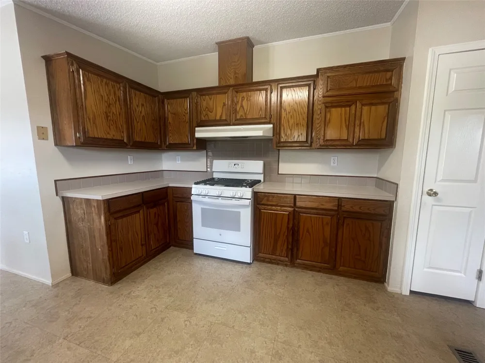 1550 Alpine Trail #Unit B San Marcos, TX 78666