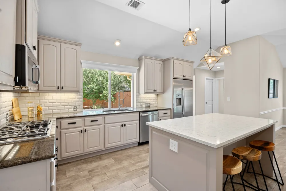 6405 Nusser Lane Austin, TX 78739