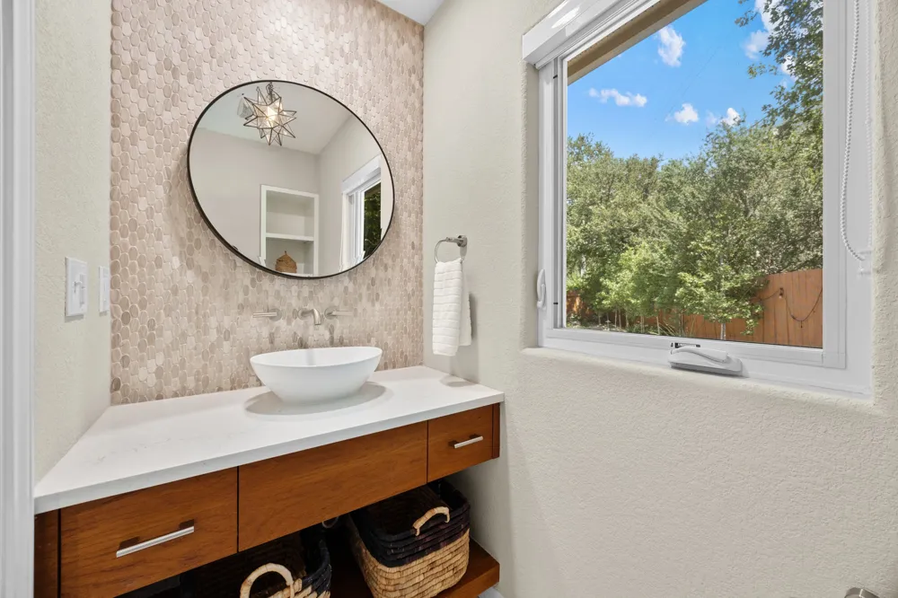 6405 Nusser Lane Austin, TX 78739