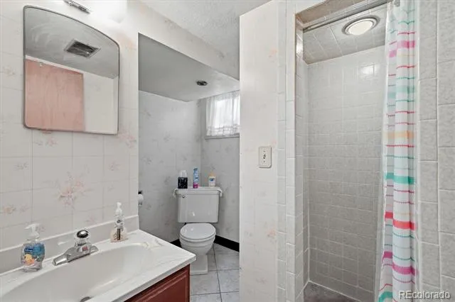 2887 S Wolff Street Denver, CO 80236