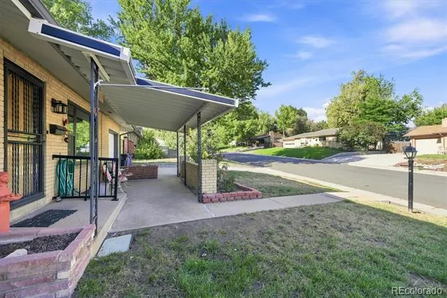 2887 S Wolff Street Denver, CO 80236