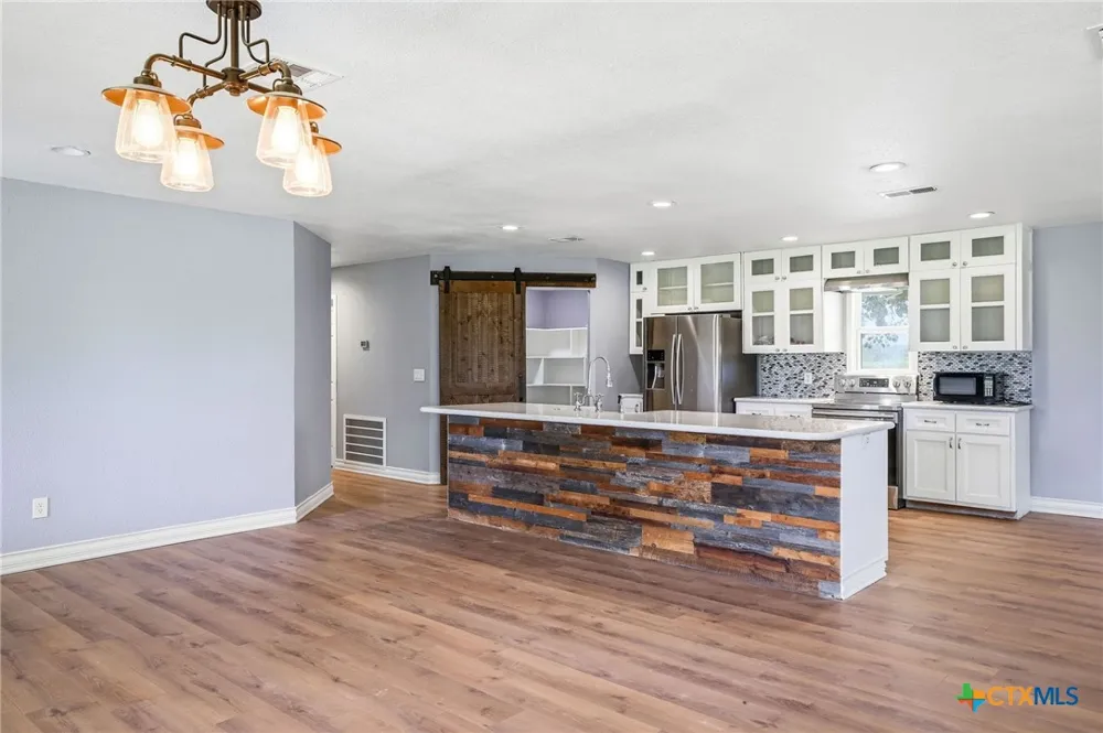 19642 S State Highway 123 Seguin, TX 78155