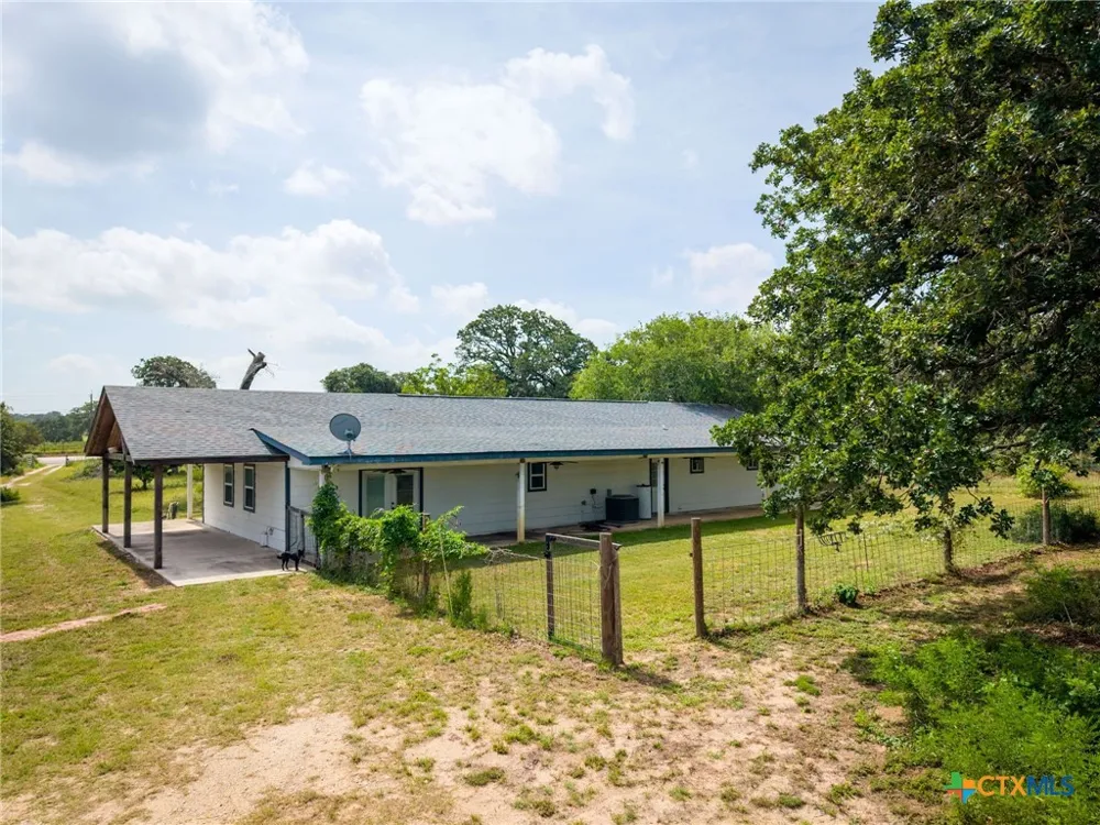 19642 S State Highway 123 Seguin, TX 78155