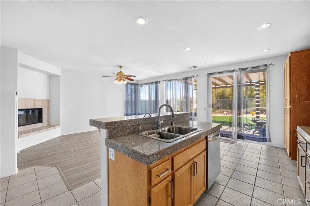 14707 Grandview Drive Moreno Valley, CA 92555