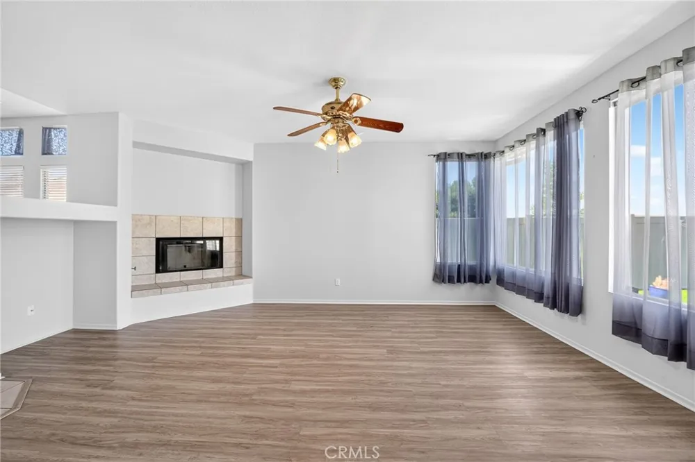 14707 Grandview Drive Moreno Valley, CA 92555