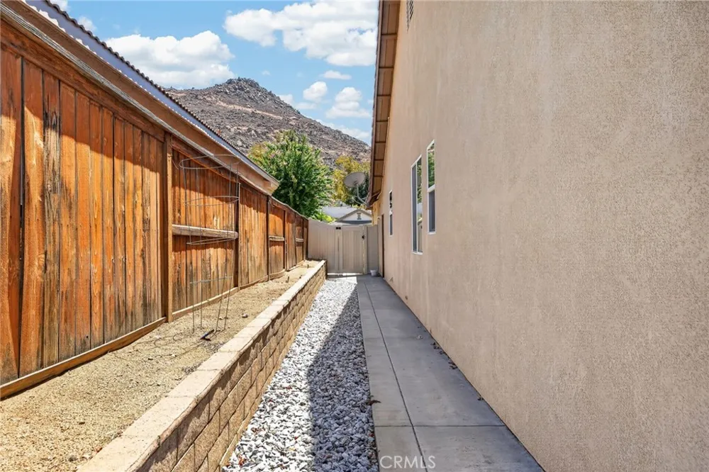 14707 Grandview Drive Moreno Valley, CA 92555