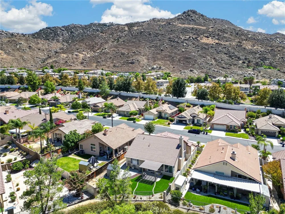 14707 Grandview Drive Moreno Valley, CA 92555