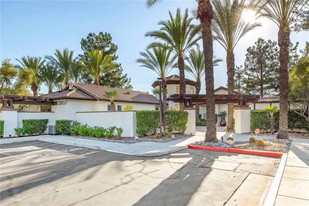 14707 Grandview Drive Moreno Valley, CA 92555