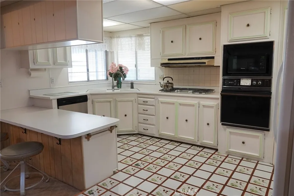 3 Rancho Paso Paso Robles, CA 93446