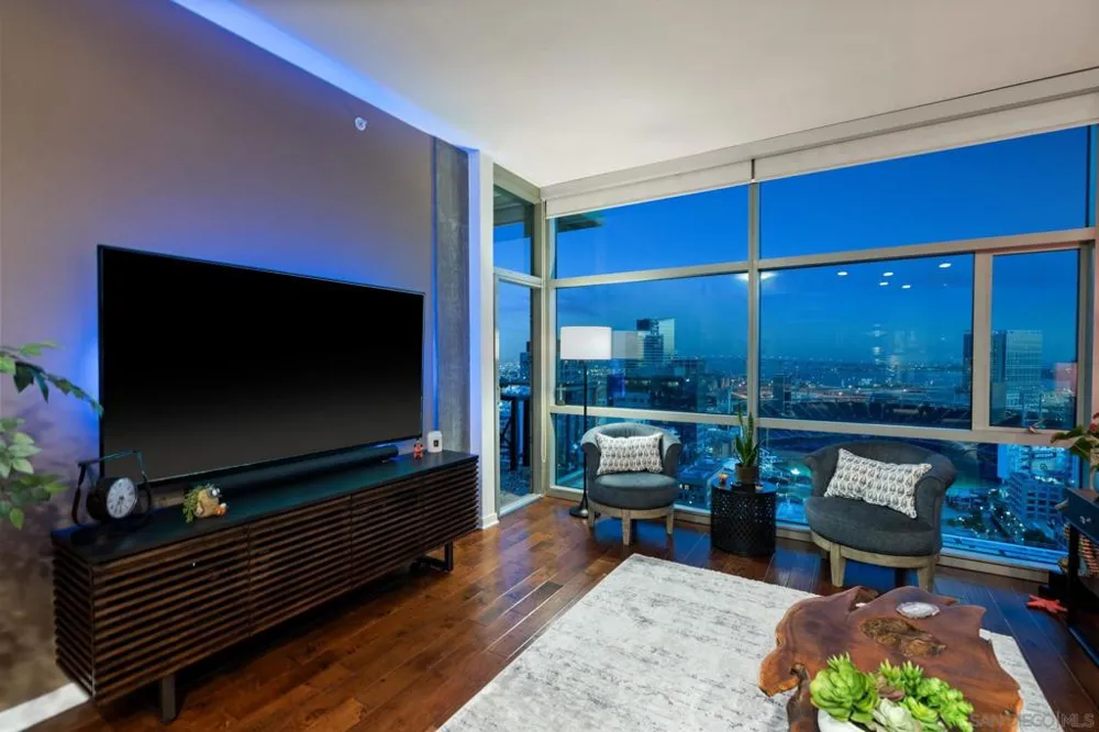 800 The Mark #2406 San Diego, CA 92101